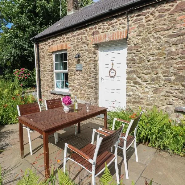 Briar Cottage，位于Neyland的酒店