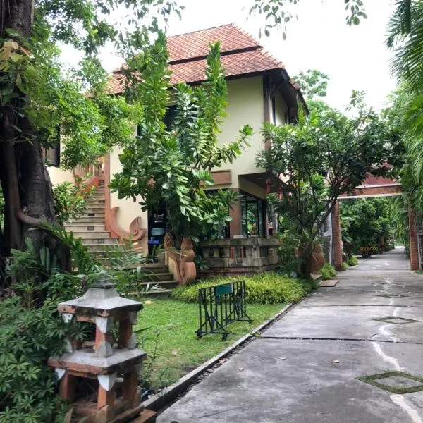 พิชชาวรี รีสอร์ท，位于Ban Si Thep (2)的酒店