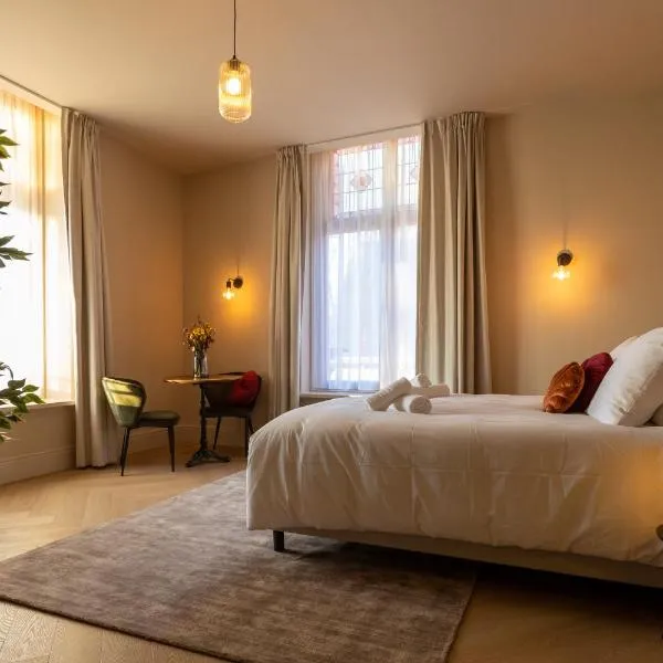 Hotel bij Jacob，位于恩斯赫德的酒店