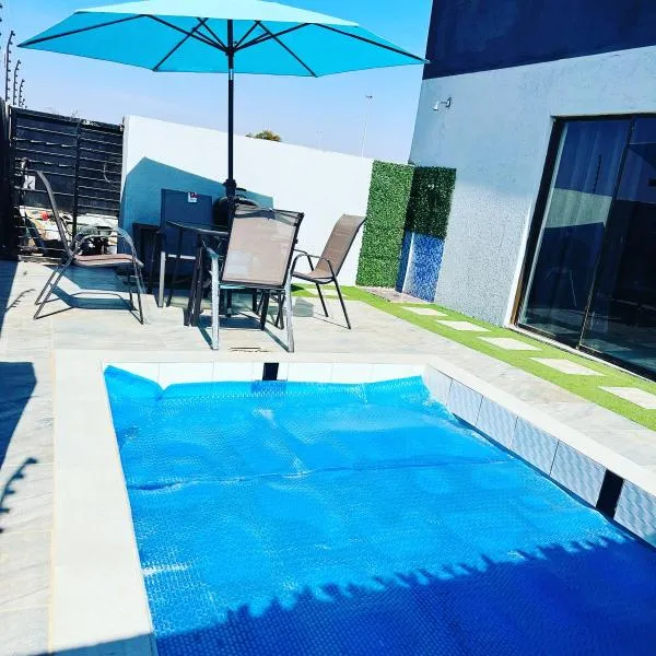 The Pool_deck apartment，位于Moletlane的酒店