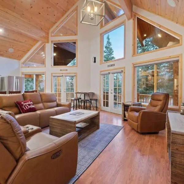 Canyon Country Chalet，位于达克科里克村的酒店