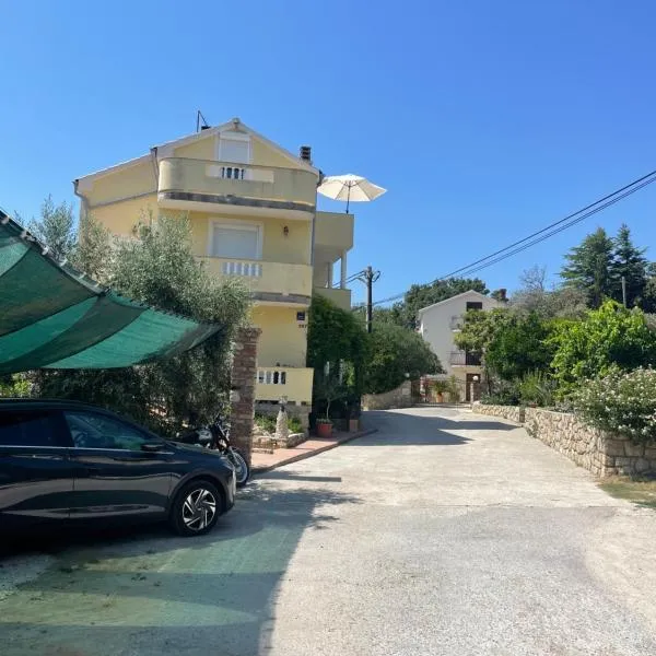 apartment IVA，位于苏佩塔斯卡德拉加的酒店