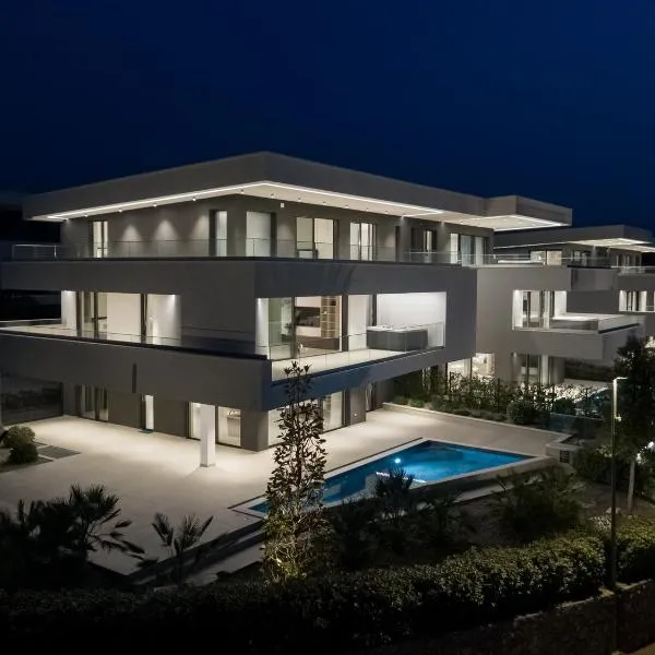 HADRIE LUXURY RESORT AND VILLAS Azimut，位于马林斯卡的酒店