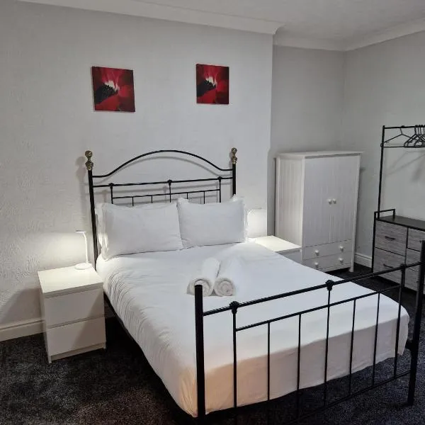 Birtley's Diamond 3 bed Apt, sleeps 6 Guests，位于伯特利的酒店