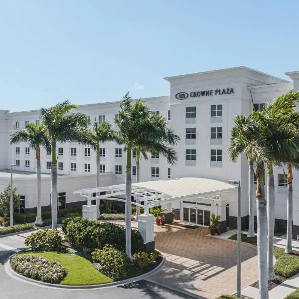 Crowne Plaza Ft Myers Gulf Coast, an IHG Hotel，位于埃斯特罗的酒店