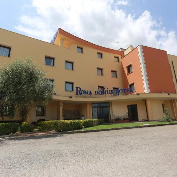 罗马多玛斯酒店，位于Cantalupo in Sabina的酒店