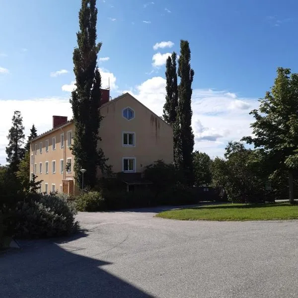 Sörgårdens Logi，位于Hemsön的酒店