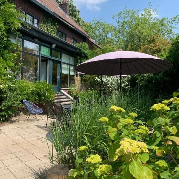 Vakantiewoning Guesthouse MOMO，位于迪尔森-斯托科姆的酒店