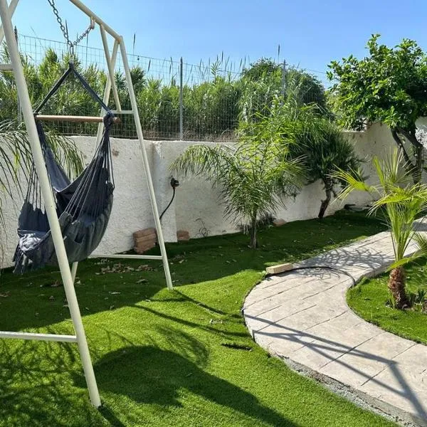 LaMarticata-LikesHome Garden，位于特里西娜的酒店