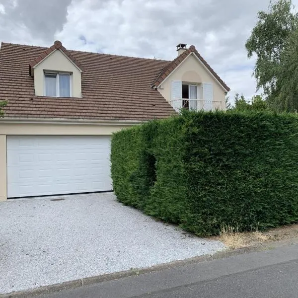 Chambres d'hôtes dans le Val d'Oise，位于Le Plessis-Bouchard的酒店