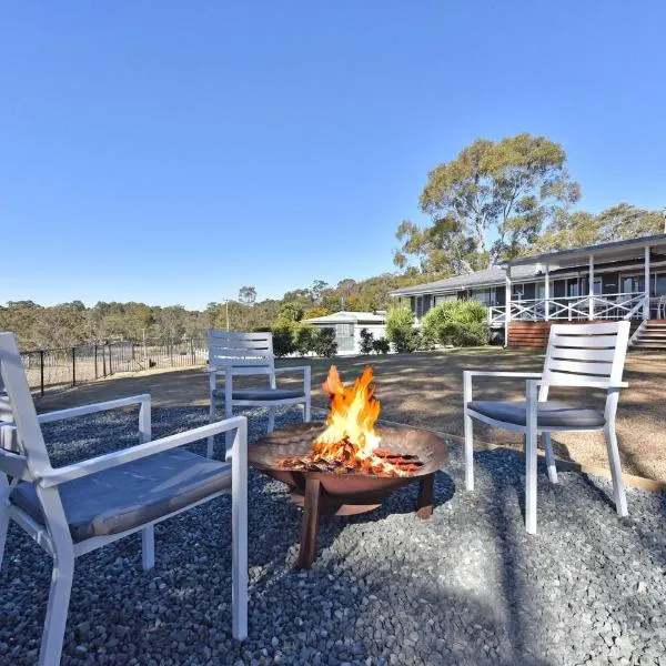 Palmers Lane On Vineyard 5br Homestead with Pool，位于罗斯伯里的酒店