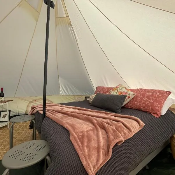 Cosy Glamping Tent 1，位于亚拉腊的酒店