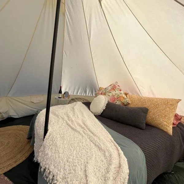Cosy Glamping Tent 3，位于亚拉腊的酒店