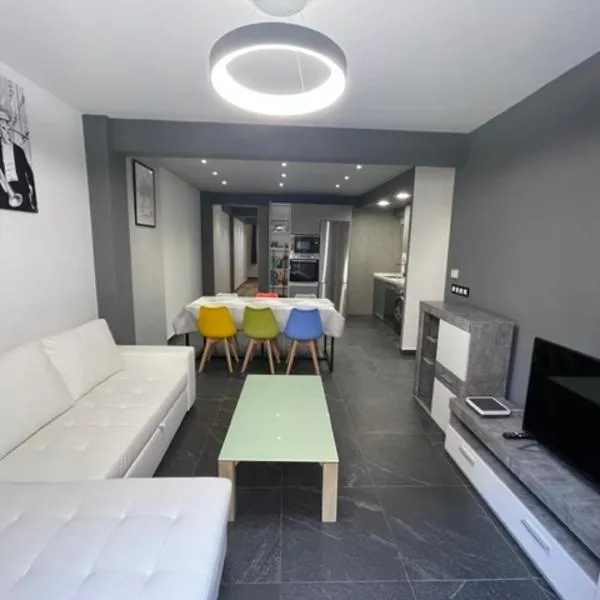 Apartamento TROMPETA !!PARKING PRIVADO GRATUITO!!，位于洛格罗尼奥的酒店