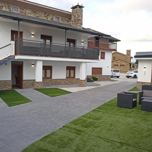 Apartamentos Playas de Busto，位于Busto的酒店