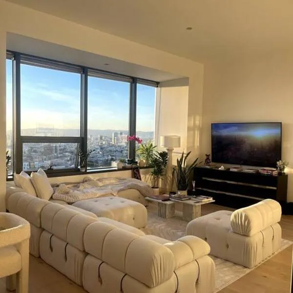 Luxury Highrise Condo Downtown LA，位于洛杉矶的酒店