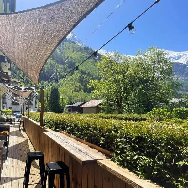 Plan B Hotel - Living Chamonix，位于夏蒙尼-勃朗峰的酒店