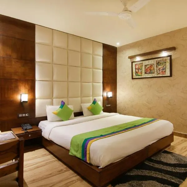 Treebo Trend Punjabi Nature Residency，位于法里达巴德的酒店