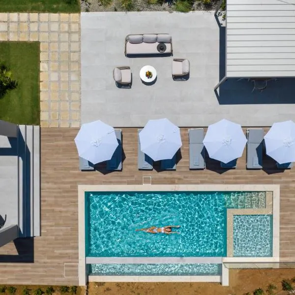 Villa Manu Luxury Living，位于斯塔罗斯的酒店