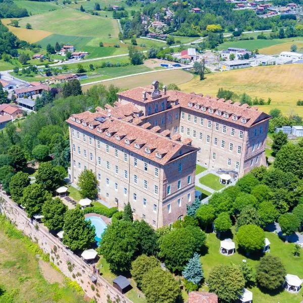 Montaldo Castle & Resort，位于Castelnuovo Don Bosco的酒店