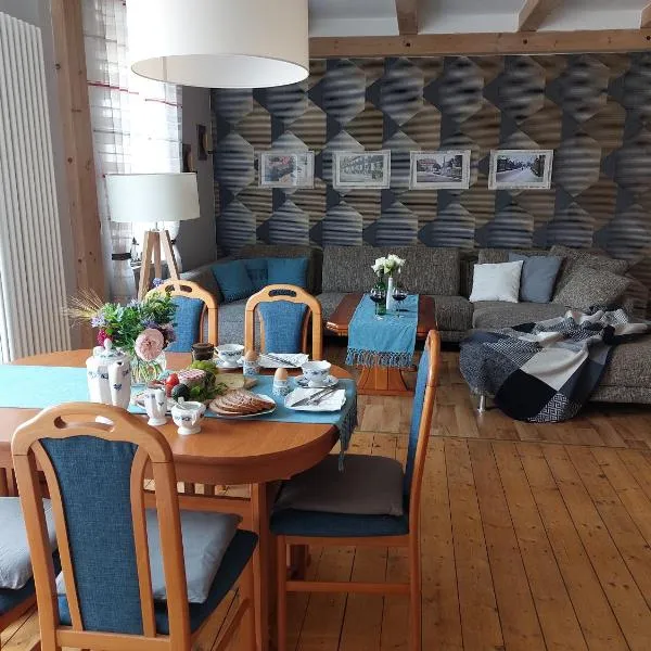 Stilvolle Ferienwohnung im Eichsfeld，位于Niederorschel的酒店