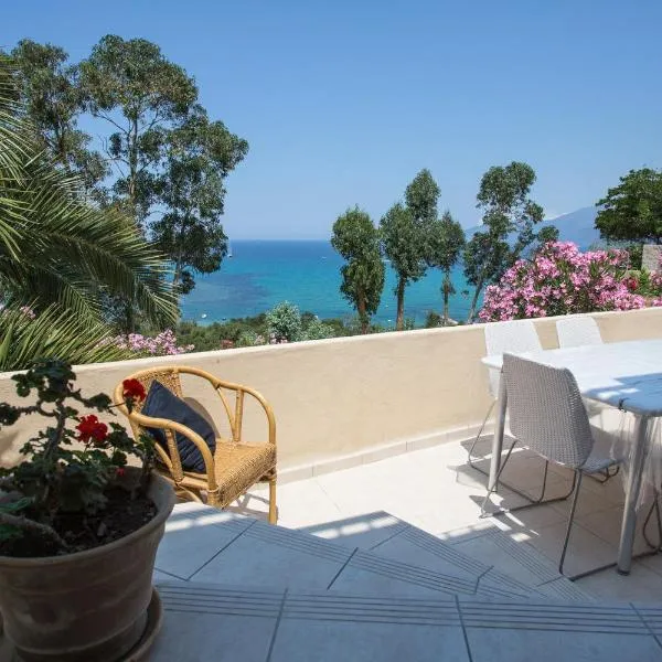 APPARTEMENT TERRASSE La Citadelle Appartements Saint Florent，位于圣弗洛朗的酒店