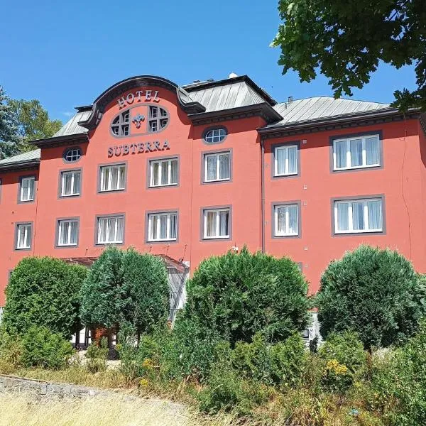 Active & Wellness Hotel Subterra，位于Mariánská的酒店