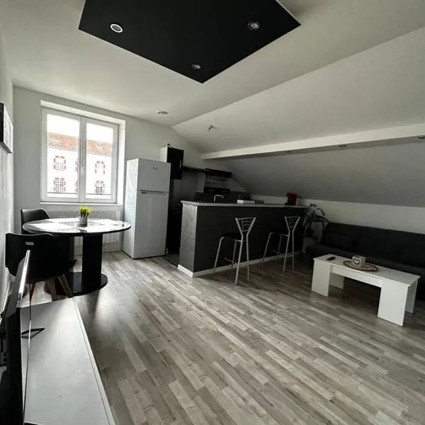 Studio - THIERVILLE - Proche Régiment - Stationnement facile - Géré par Presta-Zen'Services，位于Thierville-sur-Meuse的酒店