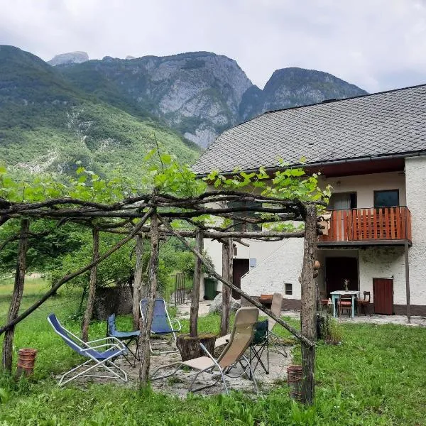 Stara Hiša，位于Breginj的酒店