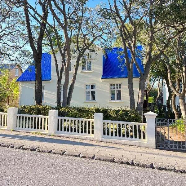 Amazing Villa in Downtown Reykjavik，位于Garðabær的酒店