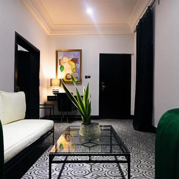 MUSE Boutique Hotel，位于Enugu Ngwo的酒店