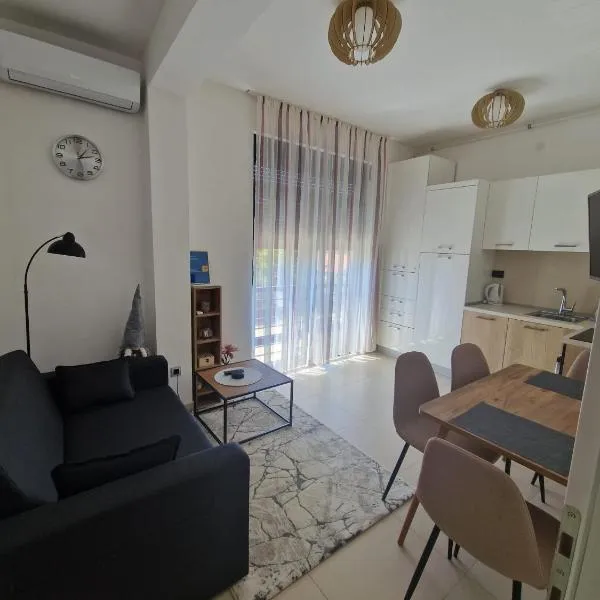 J&A Apartman，位于雅戈丁那的酒店