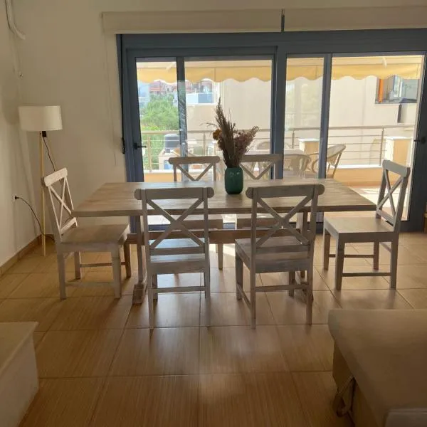 Maria’s family house’s，位于艾拉方索斯的酒店