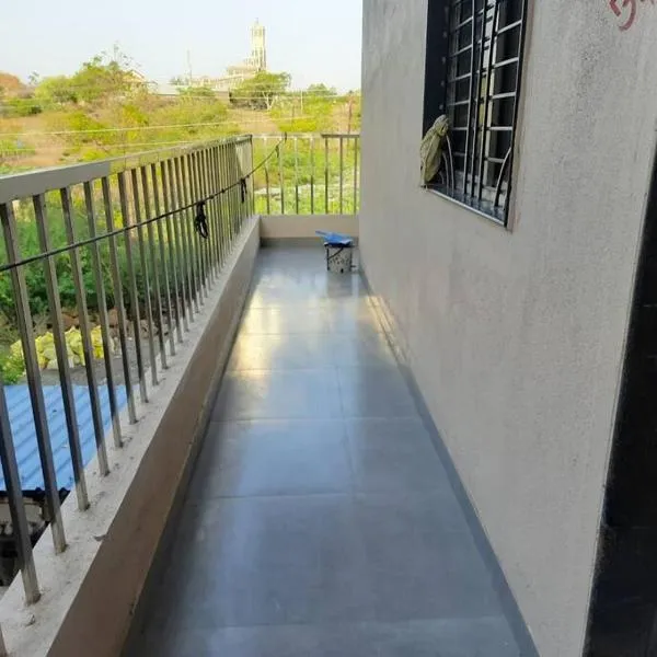 Masuti Homestay for Swami Bhakts AC room，位于Akalkot的酒店