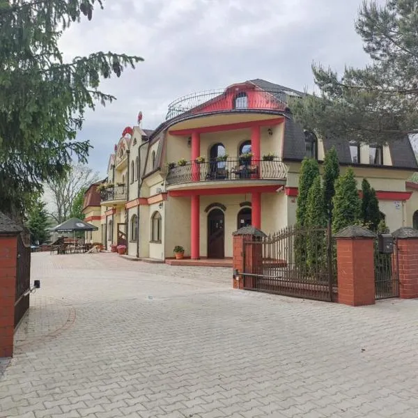 Zajazd Miechus，位于拉茨瓦维采的酒店