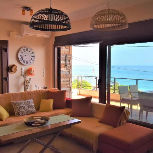 Modern seaside maisonette 130 m2 Oikia Litsas Paliouria Larissas，位于科奇嫩奈隆的酒店