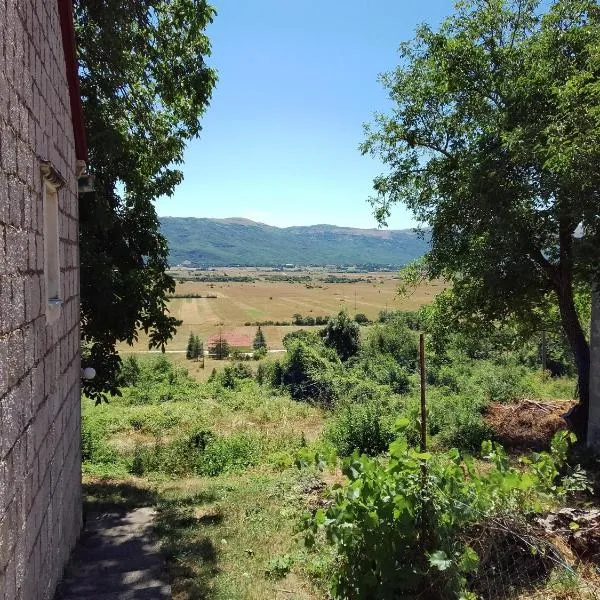 Barun apartman，位于Lusnić的酒店