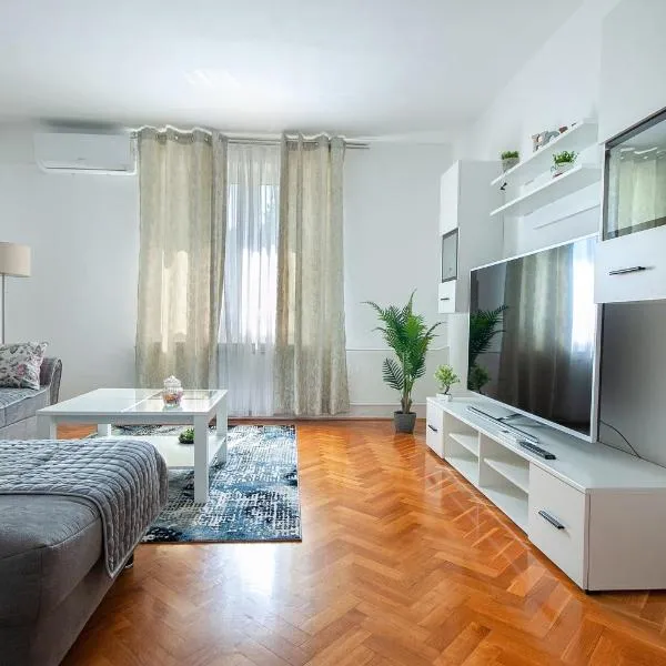 Apartman Plitvice Happy Home，位于普利特维采湖的酒店