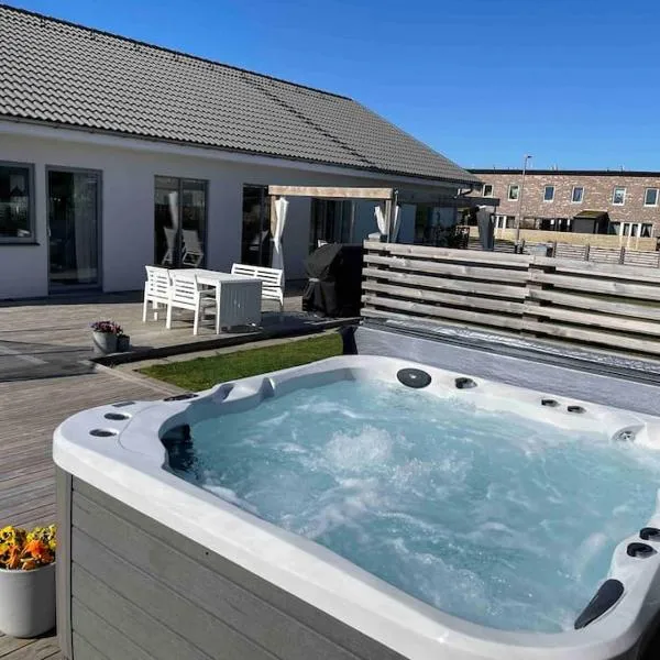New luxurious Villa in Helsingborg close to the City，位于赫尔辛堡的酒店