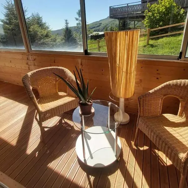 Superbe appartement avec loggia，位于苏佩贝斯的酒店