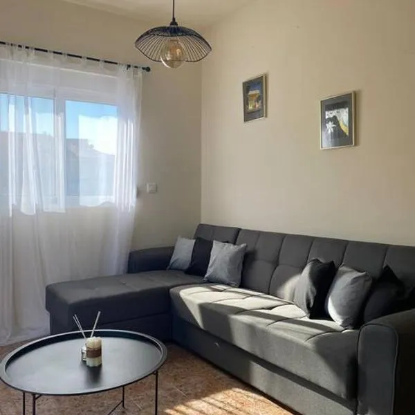 Charming apartment Ialysos，位于依克希亚的酒店