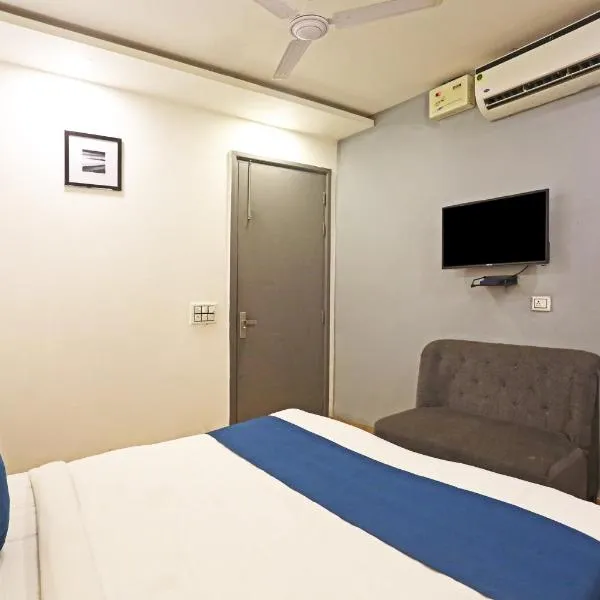 Hotel Raaso Inn Rohini Sec-16 by Arrow，位于新德里的酒店
