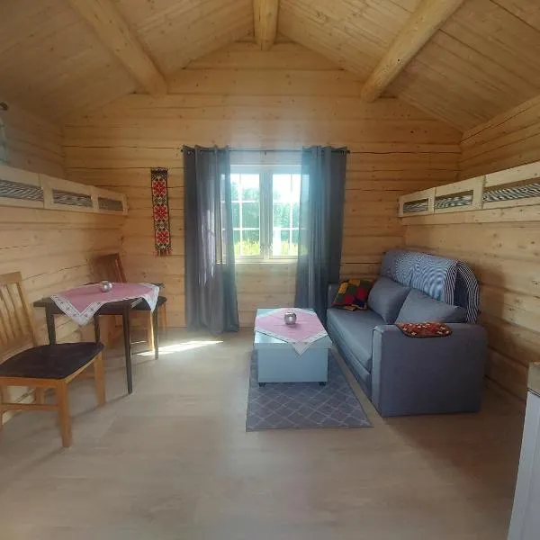 small camping cabbin with bathroom near by，位于Hattfjelldal的酒店