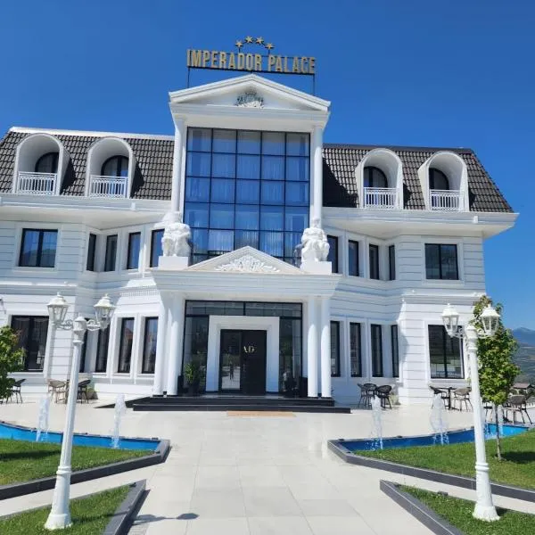 Imperador Palace Hotel Restorant，位于Peshkopi的酒店