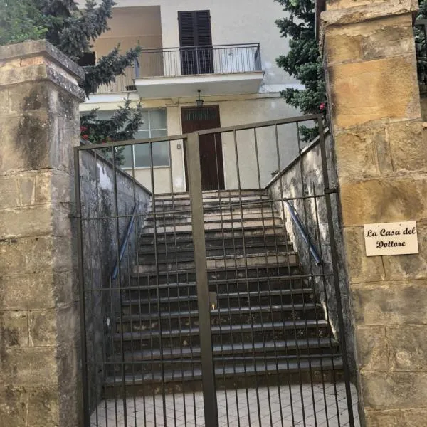 Casa del Dottore，位于皮耶特拉卡梅拉的酒店