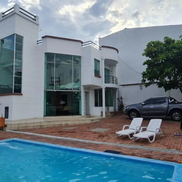 Casaquinta Con Piscina，位于比列塔的酒店