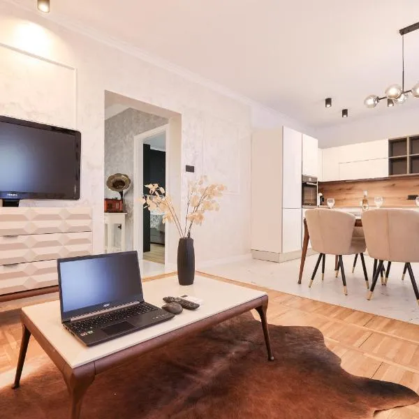 Oscar & Leo Apartments，位于扎达尔的酒店