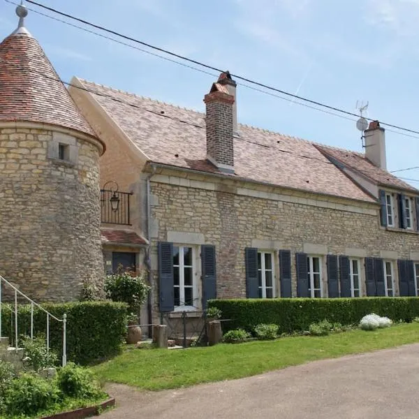 Le Prieuré: maison de charme proche de Vézelay****，位于Asnières-sous-Bois的酒店