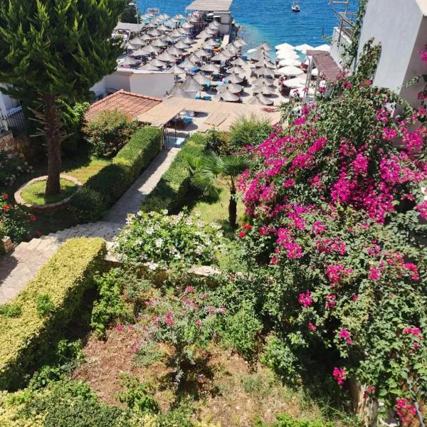 Amelie's Apartments & Beach Saranda，位于萨兰达的酒店