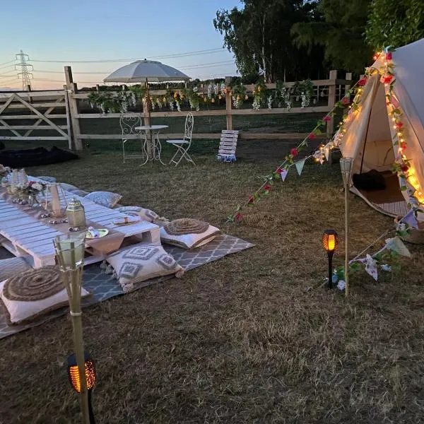 Country Bumpkins Luxury Glamping，位于Wellingore的酒店